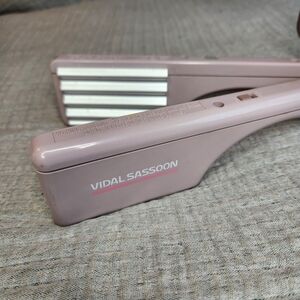 Vintage Vidal Sassoon Deep Wave Crimper Styling Iron Pre-owned